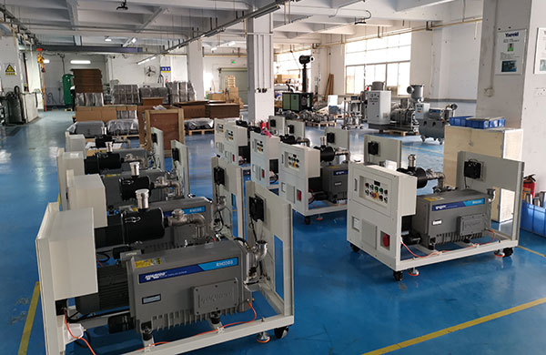 統(tong)一(yi)迴(hui)復(fu)下：好(hao)凱(kai)悳的(de)生産車(che)間爲(wei)什麼(me)特(te)彆整(zheng)齊榦淨？